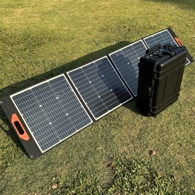 Bequeme 200 Watt Outdoor Monocrystalline Silizium Klapp Solarpaneel für die Stromversorgung