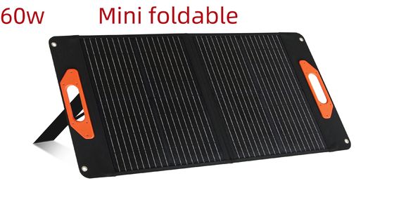 60 Watt Solarzellen-Panel für schnelles Laden 17,5 V/3,4 A Gleichstrom-Ausgang Klappkonstruktion