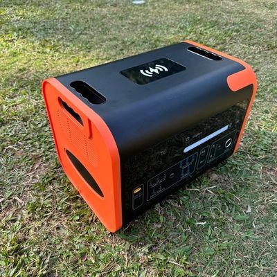 Reiner Sinuswellenumrichter AT22 2200W LCD-Portable-Stromversorgung für Heim-Außencamping
