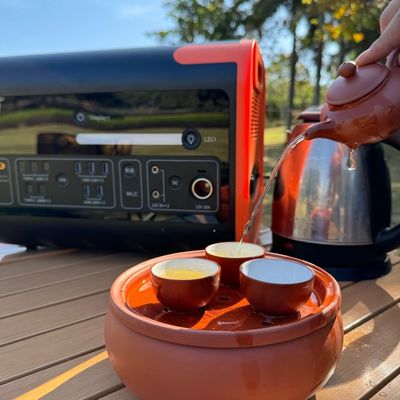 Schnellladekapazität Nominalkapazität 2048wh Lithium-Portable Power Station mit Solarpanel