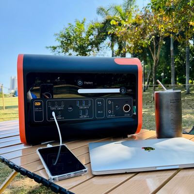 Anpassung für 2200W tragbaren LiFePO4 Batteriegenerator perfekt für zu Hause und im Freien