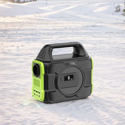 110V 300W tragbare Schnellladestation mit LCD-Display und 8000mAh Batteriekapazität