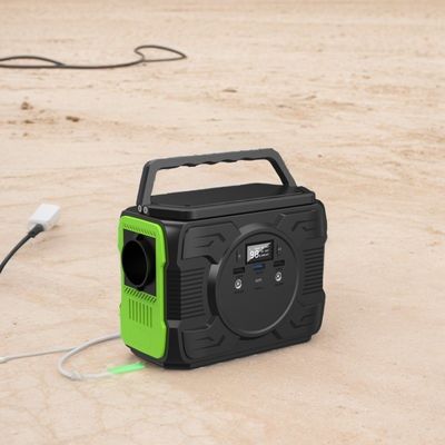 Typ C Eingang/Ausgang 5V/2.4A 200W Solarladestation für Notfallschätze 182*102*144mm