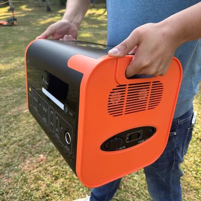 2200W reiner Sinuswellenumrichter Solargenerator mit Lithium-Eisen-Phosphat-Batterie
