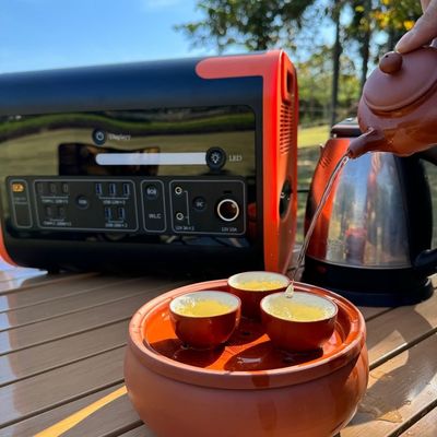 15W drahtlose Ladung LED-Beleuchtung Portable mobile Kraftwerk für Auto und Solarsystem