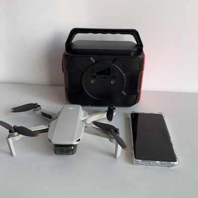 48000mAh Notfall-Mini-Portable Mobile Power Bank mit und DC1 2 Ausgang 12V-16.8V/6A