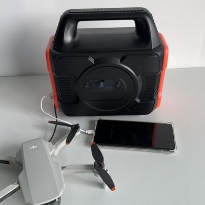 Lithiumbatterien für den Außenbereich Energiespeicherbatterien 300 W Portable Power Station mit MPPT
