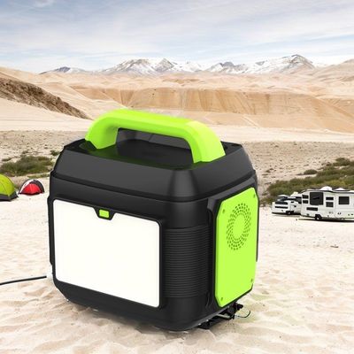 200 W / 300 W / 600 W / 700 W / 1200 W / 1500 W / 2000 W / 2500 W Solar-Ladegerät anpassbare Farbe