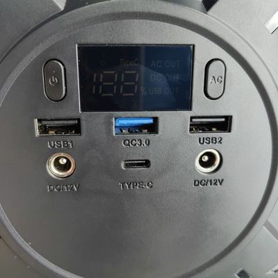 Modifizierte Welle 200 Watt Wechselstrom-Ausgang Portable Power Station mit 48000mAh Batteriekapazität