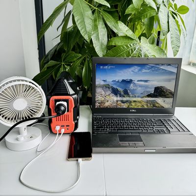 Anpassungsfähiger 300W 288wh 14.4V 20Ah 80000mAh tragbares Kraftwerk mit LCD-Display