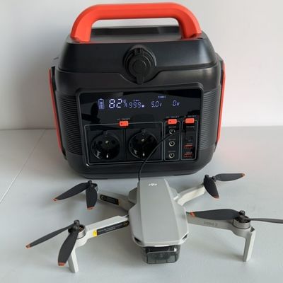 Outdoor Portable 600W Solarkraftwerk mit uns Wechselstrom-Steckdose und anpassbare Farbe