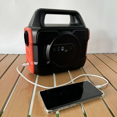 300 Watt Leistung wiederaufladbarer Solargenerator für tragbare Kraftwerke und Campingplätze im Freien