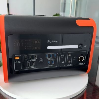 Typ-C 3*18W/2*100W Solarenergie Speicher Stromversorgung für Außenstromlösungen