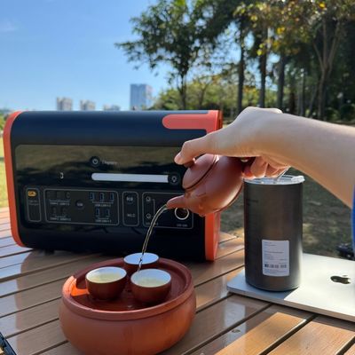 Portable Solar Power Station Zyklusdauer 2000 Mal 200W 300W 1200W 1600W 2000W 2400W