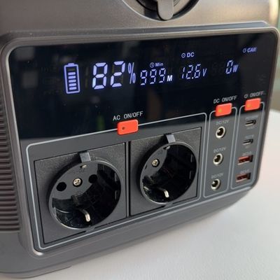 11W LED-Beleuchtung 220V/110V Wechselstrom-Ausgang 600W Lithiumbatterie für tragbares Kraftwerk