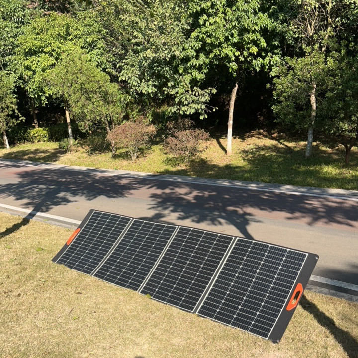 220,8% Umwandlungseffizienz und klappbare 200W-Solarzellen für Outdoor-RV-Ausflüge