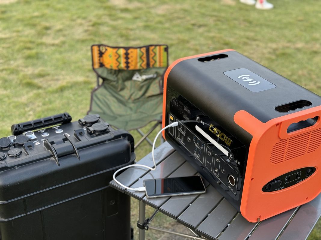 Kompakte 2200W tragbare Solarenergie Speicher Kraftwerk Anpassung auf Anfrage
