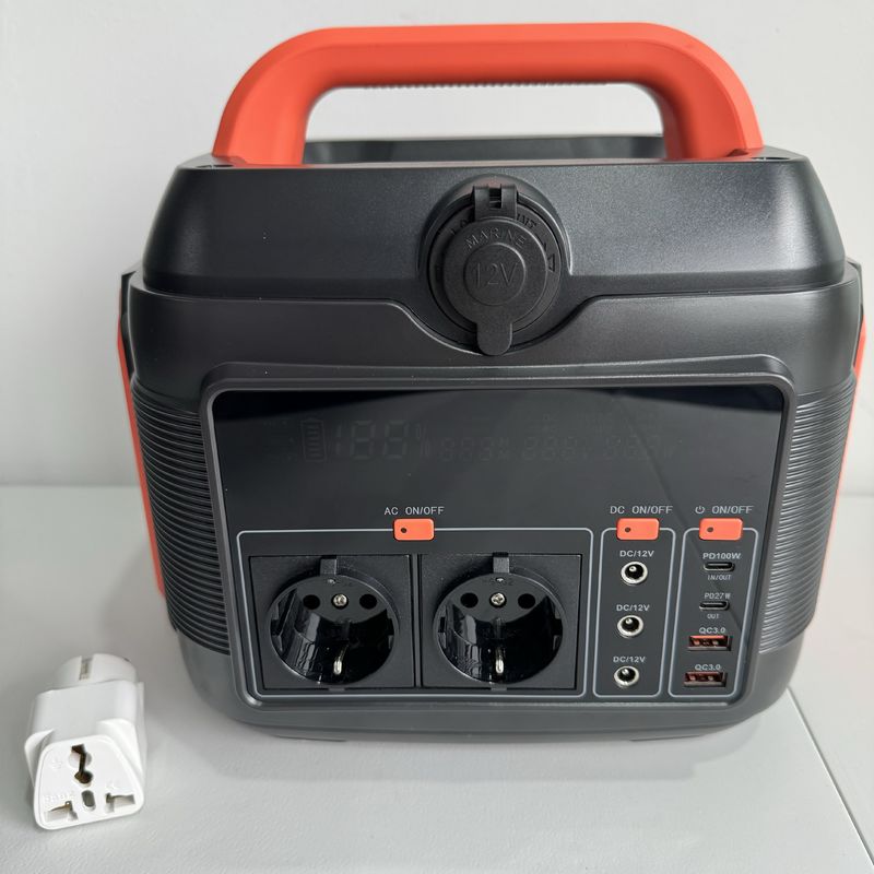 600 Watt AC-DC mobiler Notfall für das Haus Outdoor-Portable Power Station Schwarzer Solargenerator