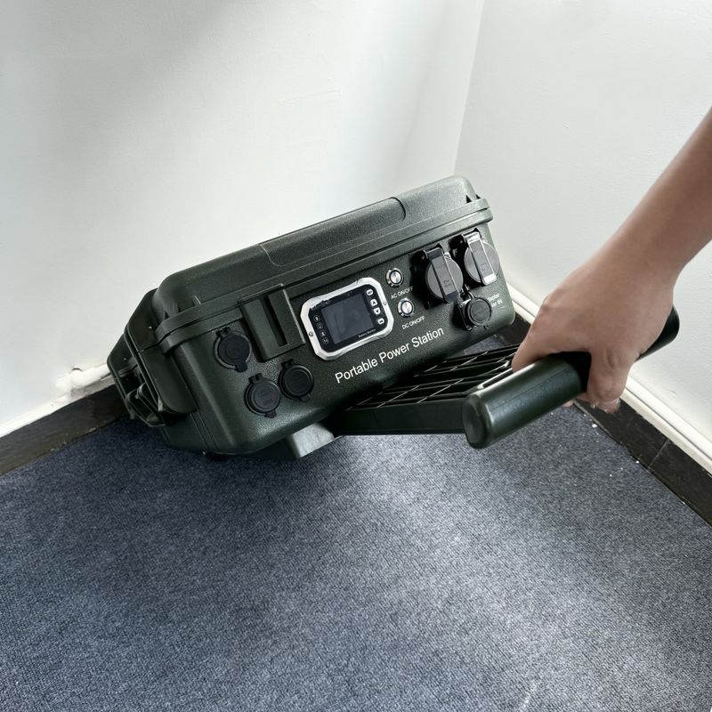 6000W tragbarer mobiler Generator für das Heim LCD-Display Solarladung Autoladung Energiespeicher Kraftwerk ABS-Material