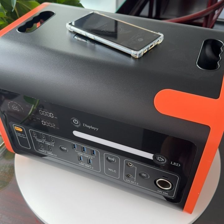 Sonnenkollektor für schnelles Lithium-Portable Power Station Ausgangsfrequenz 50/60Hz