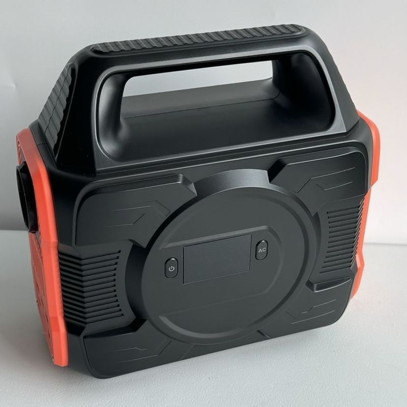Solargenerator 300W AC DC Dual USB Typ C-Ladung für Ladestationen im Freien