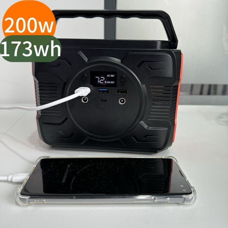 200 W / 300 W / 400 W tragbare Solar Wind Hybrid Generator perfekt für Nordamerika im Freien