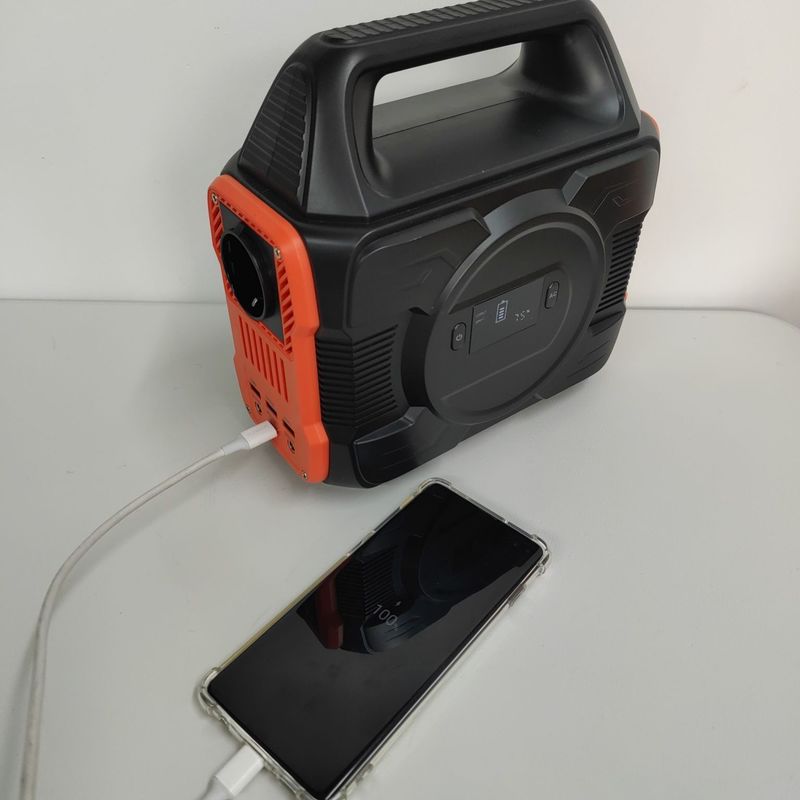 Anpassungsfähiger 300W 288wh 14.4V 20Ah 80000mAh tragbares Kraftwerk mit LCD-Display