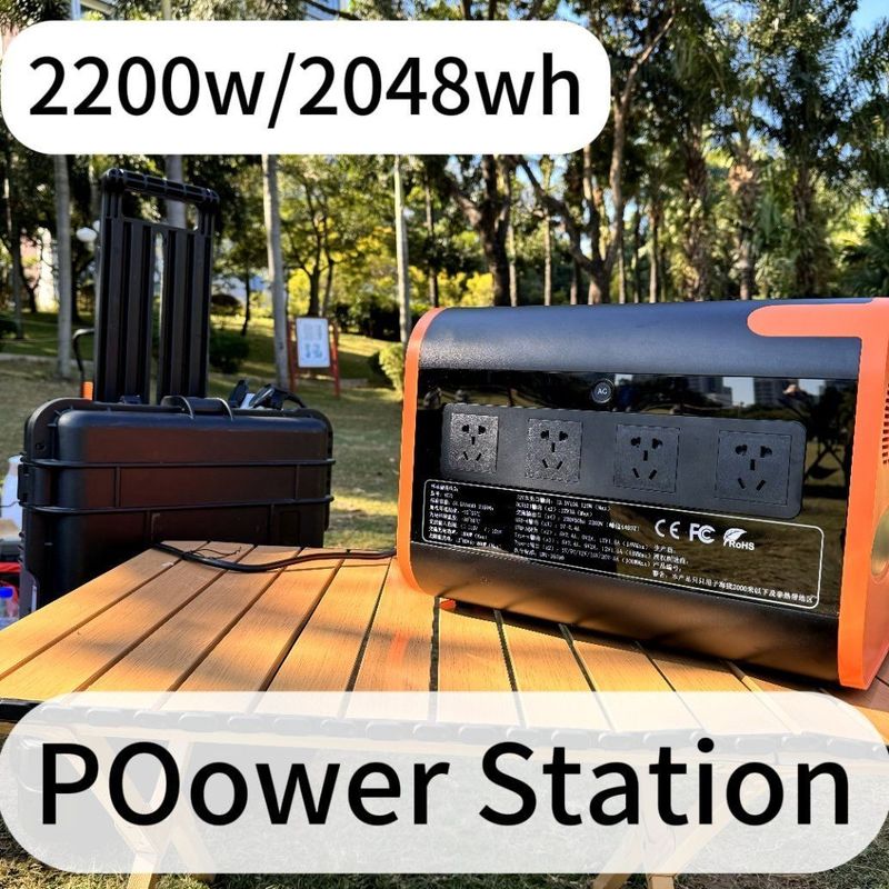Portable Camping 2200W Kraftwerk mit 15W drahtlosem Aufladen LiFePO4 UPS Solarpanel