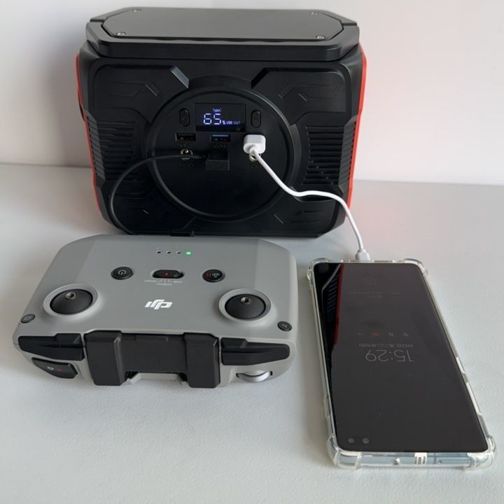 Modifizierte Welle AC Ausgang Portable Power Station 200W mit LED-Licht und QC3.0 Ausgang