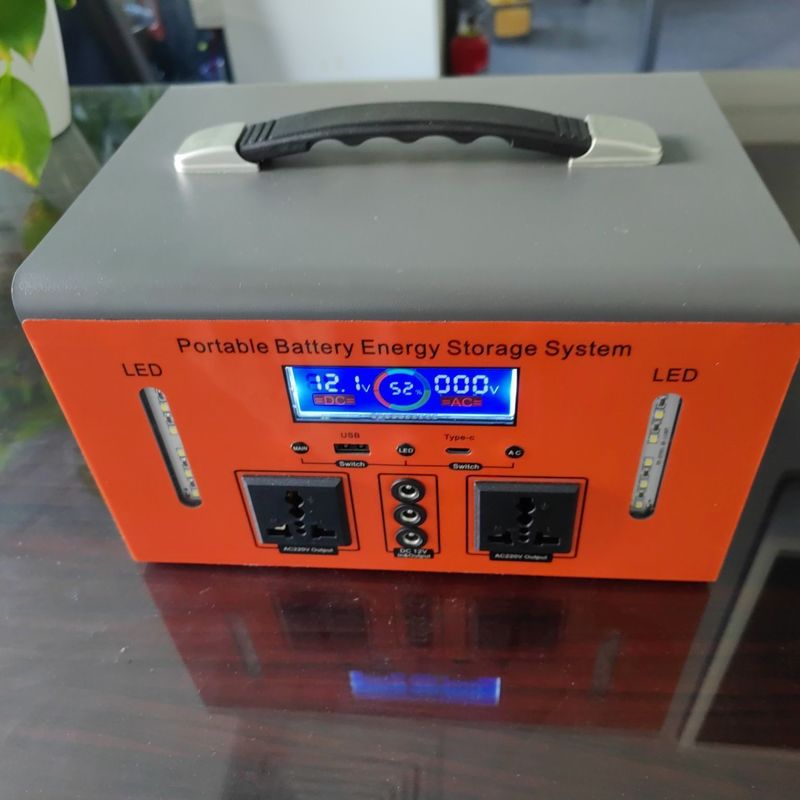 300 Watt off-Grid Solar Mobile Device Ladestation mit 12 V Gleichstrom-Ausgangskorrekturwelle